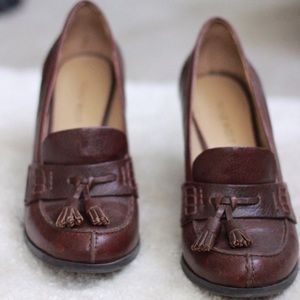 Nine West brown loafer pump
