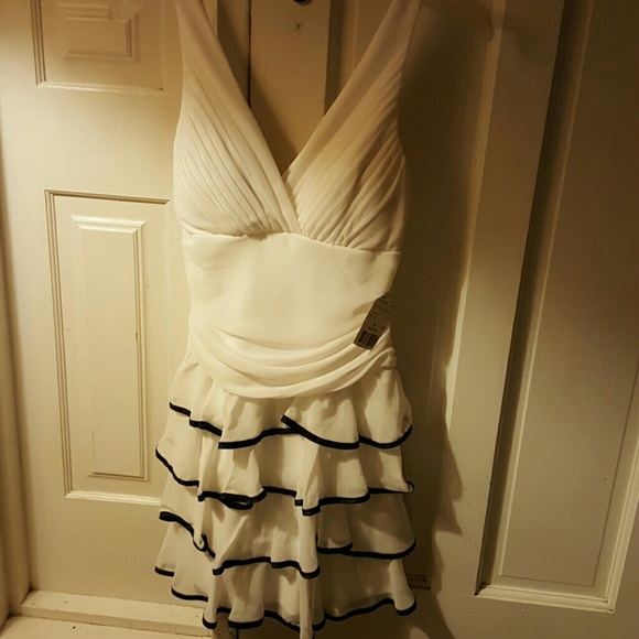 Forever 21 dress. Brand new and never worn.