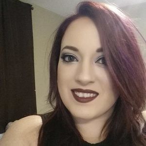 Meet your Posher, Ivette