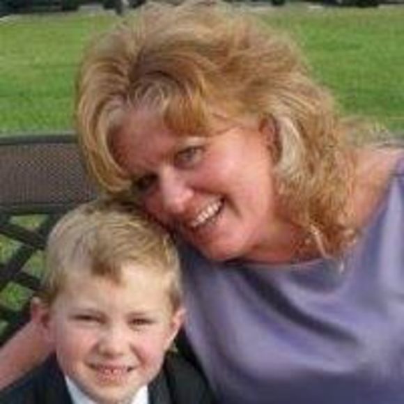 Meet your Posher, Anita - Picture 1 of 1