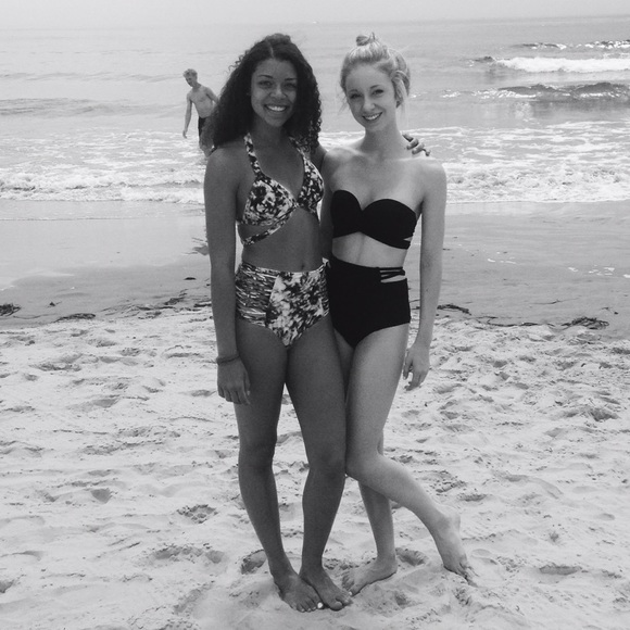 Bri and Christina here! 🌻✨🌸🐝 - Picture 1 of 1