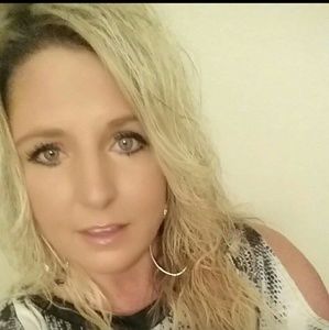 Meet your Posher, Shari