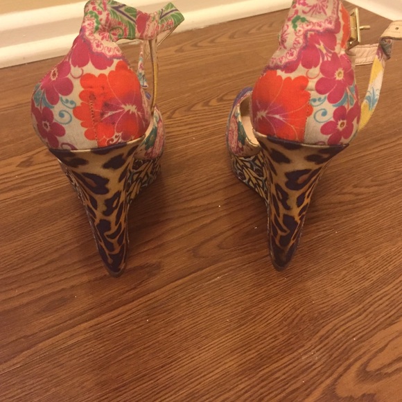 Fun Wedge - Picture 2 of 4