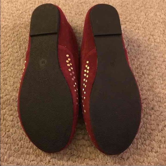 Rue 21 Maroon Flats - Picture 2 of 2
