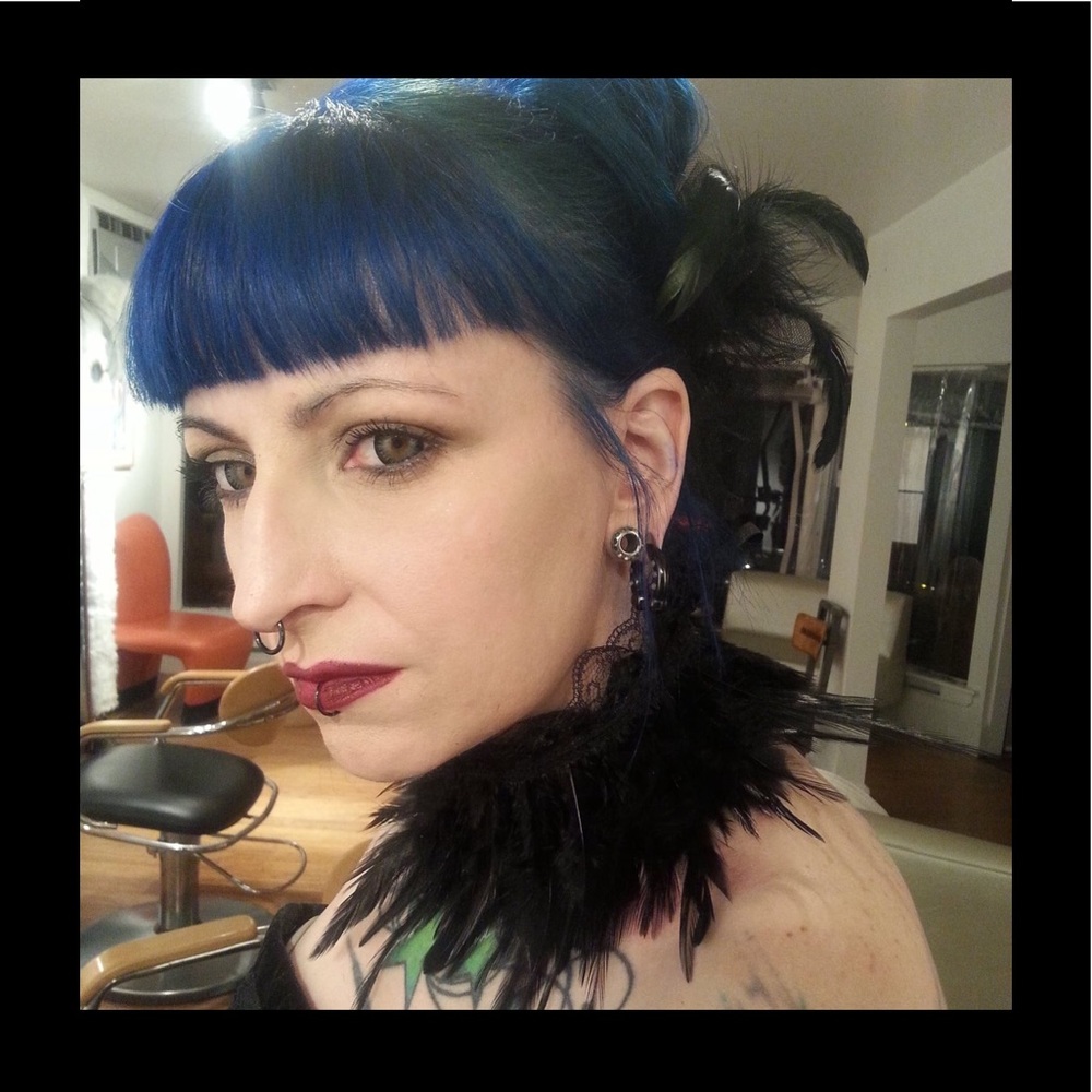 Stuff - Picture 4 of 6