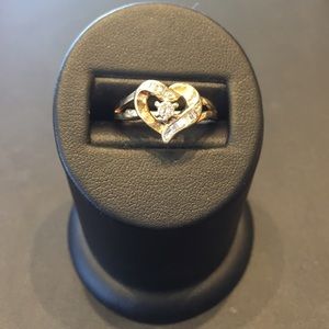 10k yellow gold heart ring .25 carat total weight