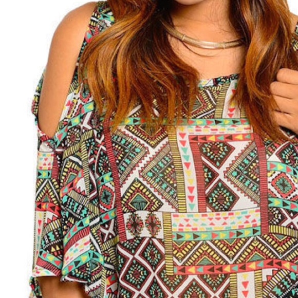 Cold shoulder top blouse - Picture 4 of 4