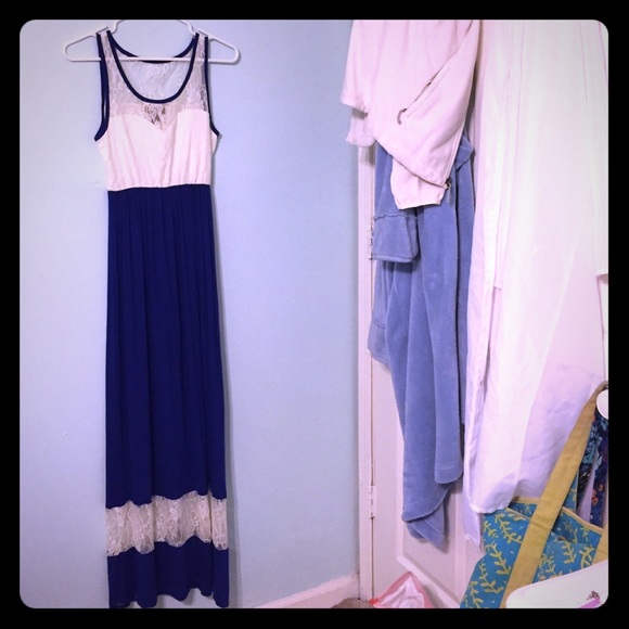 Maxi dress
