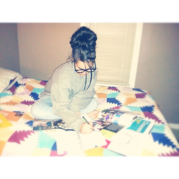 Meet your Posher, Rhea - Picture 1 of 1