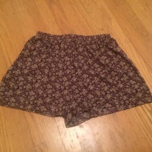 Brand 🆕 Forever 21 Floral Fabric Shorts🌸