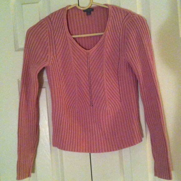 Pink Sweater - Picture 2 of 3