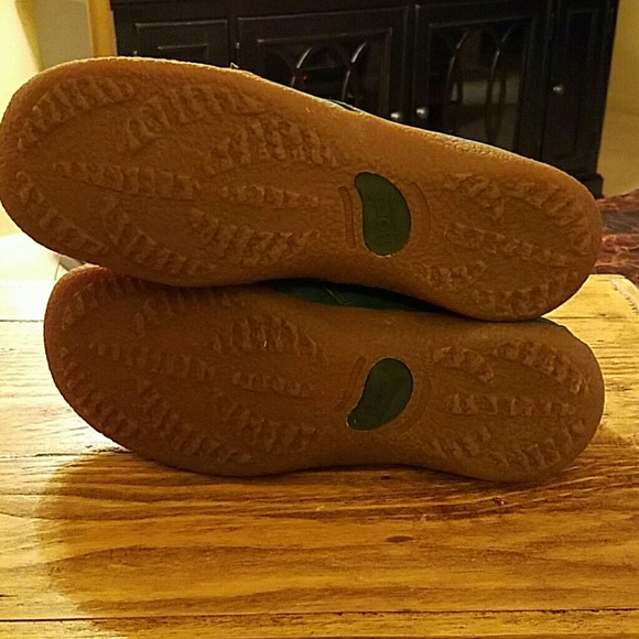 Shoes - Picture 4 of 4