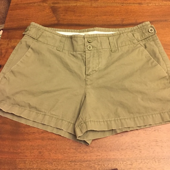 Gap shorts