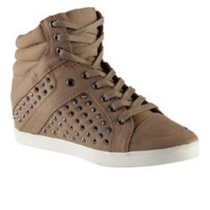 🌟NEW Aldo Studded Wedge High Top Sneakers
