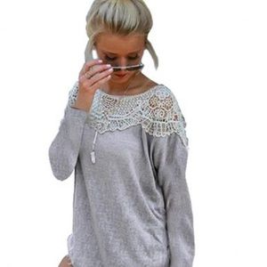 ⚡️SALE!!!   ⚡️Gorgeous NWOT gray Blouse with Lace