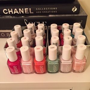 NEW Essis nail polish 24