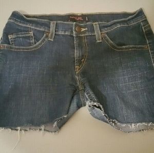 Levi curvy cut 528 cut off Burmuda Jean shorts