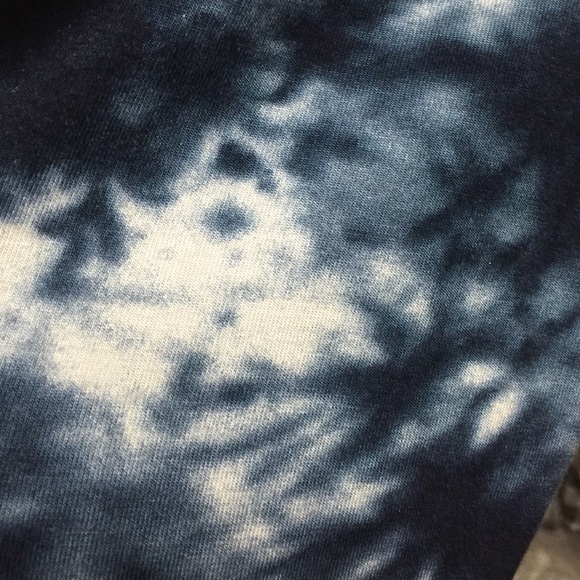 NAVY TIE DYE LEGGINGS! - Picture 2 of 2