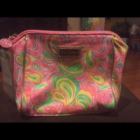 Nwt Lilly Pulitzer all nighter cosmetic