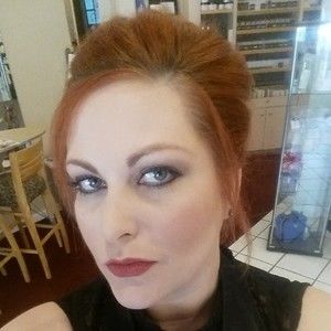 Meet your Posher, Brenna