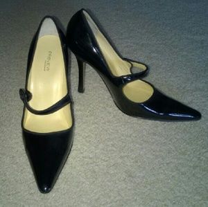 LAST Hour!! Patent mary-jane stiletto
