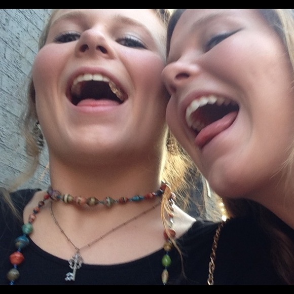 Meet your Posher, Carlee - Picture 1 of 1