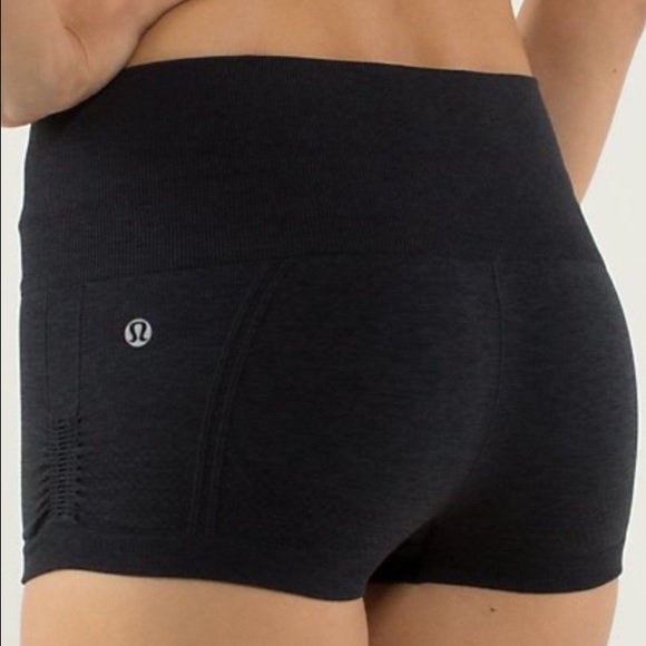 Almost New Yoga Lululemon shorts.