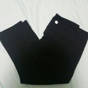 GUC, Lululemon Embody crop, size 10.