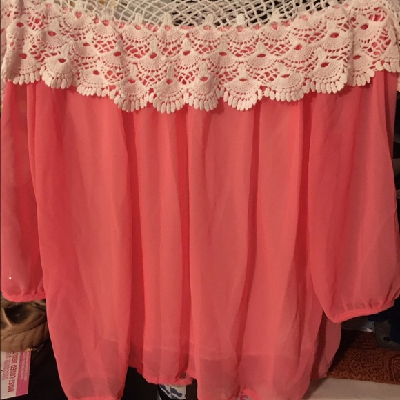 Coral top crochet collar.