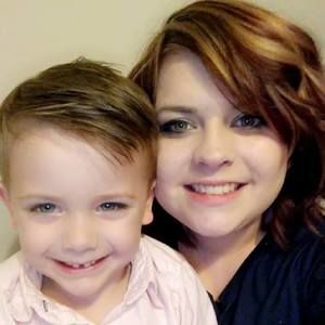 Meet your Posher, Leighanna