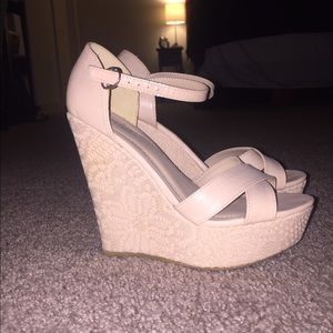 Cream wedges