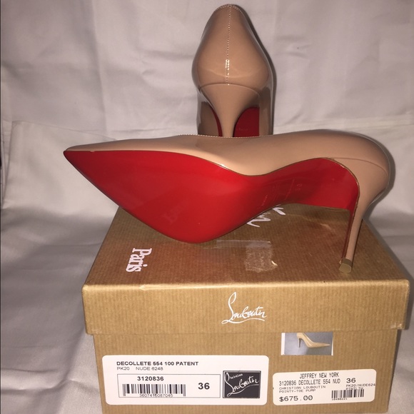 New with box and dust bag.