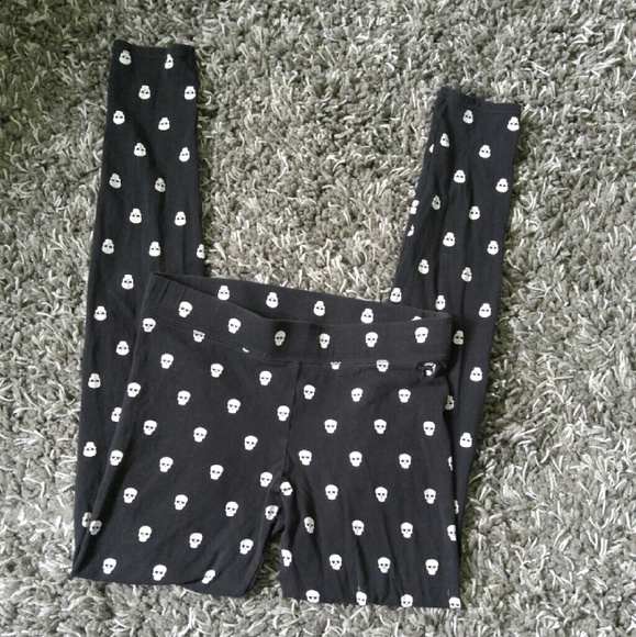 🆚PINK RARE Skull skinny yoga leggings