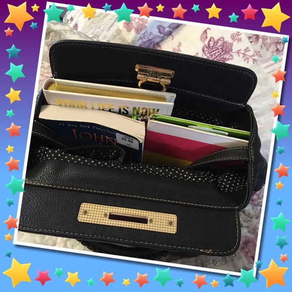 💞💕Crossbody Bag💞SOLD ✅LINDA✅ - Picture 3 of 4