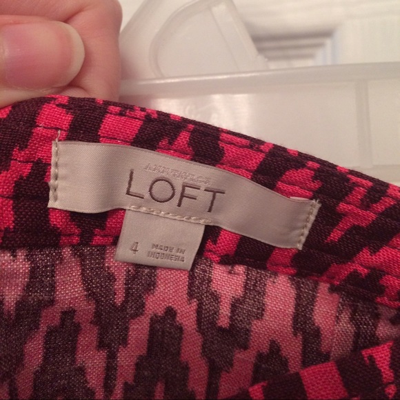 Pleated chevron skirt - Picture 3 of 3