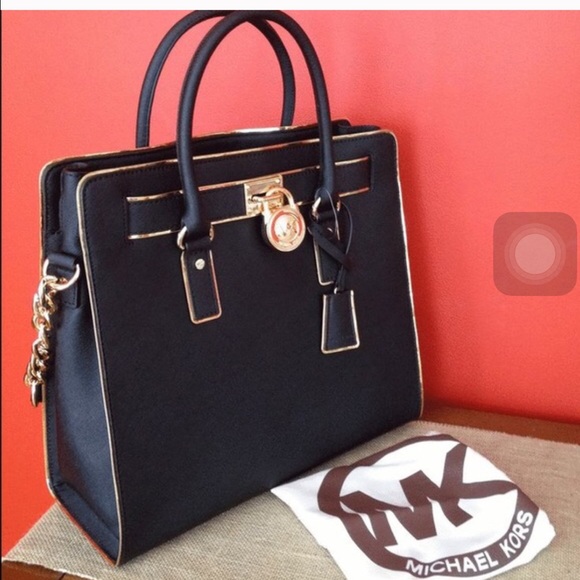 Michael Kors purse Gold & black