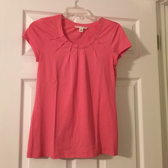 🎀👚Banana Republic Pleated Tee👕🎀