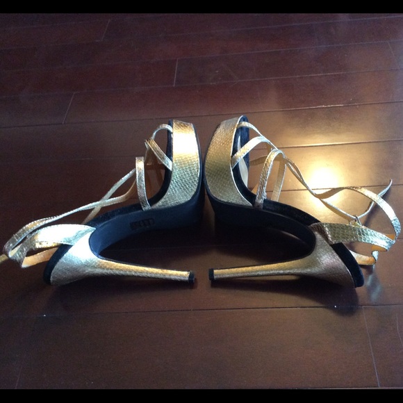 ***SOLD*** - Picture 2 of 3