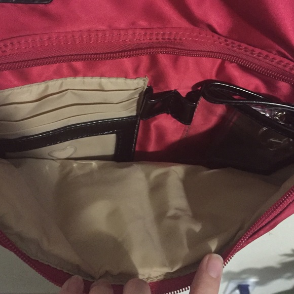 Multi pocketed bag - Picture 3 of 4
