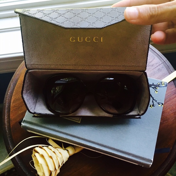 ~SOLD~ Authentic GUCCI Sunglasses~ - Picture 3 of 7
