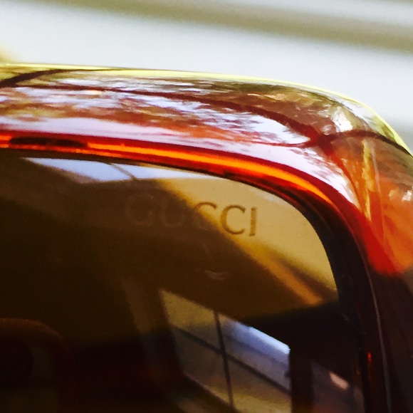 ~SOLD~ Authentic GUCCI Sunglasses~ - Picture 4 of 7