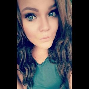 Meet your Posher, Lindzi