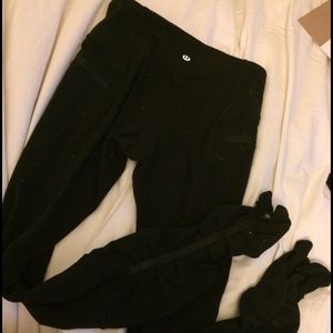 Lululemon black pants with zippers