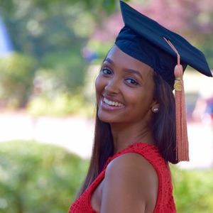 Meet your Posher, Nadia