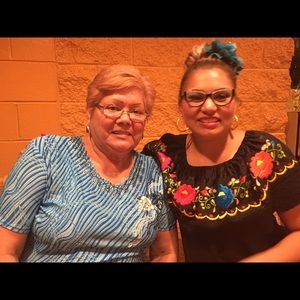 Meet your Posher, Denise