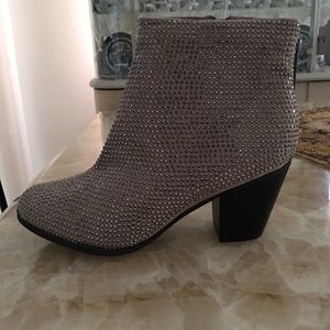 Juicy couture ankle boot