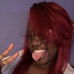 Meet your Posher, Kendra