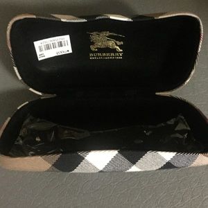 Burberry sunglass case