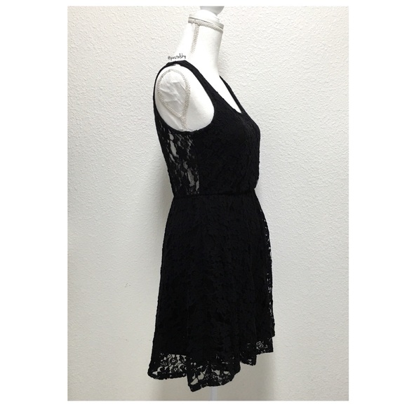 MONTEAU lace dress - Picture 3 of 3