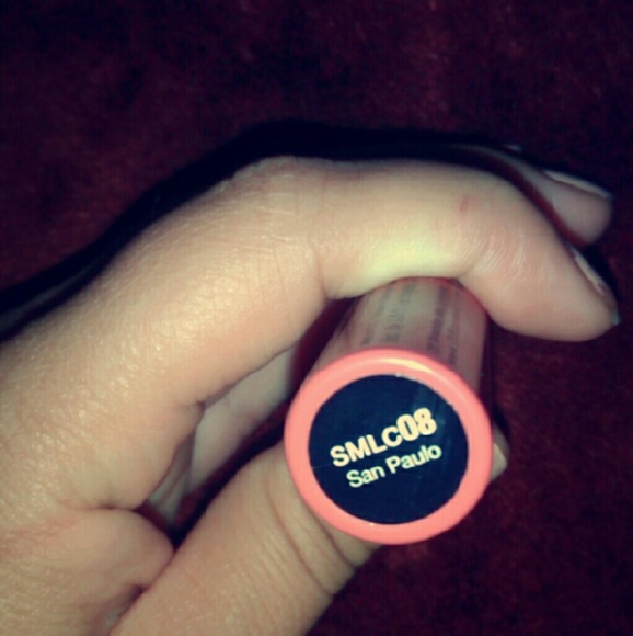 NYX- soft matte lip cream - Picture 2 of 2